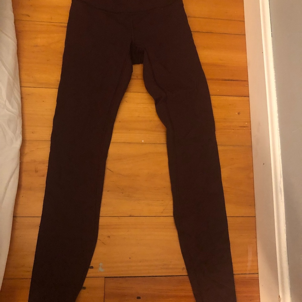 lululemon maroon winder under leggings 28’
